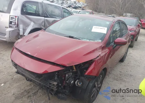 2021 Nissan Versa Sv Xtronic Cvt z USA, uszkodzony, nr VIN 3N1CN8EV6ML885785